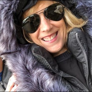 Meet your Posher, Lisa